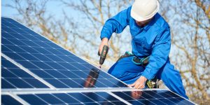 Installation Maintenance Panneaux Solaires Photovoltaïques à Nivollet-Montgriffon